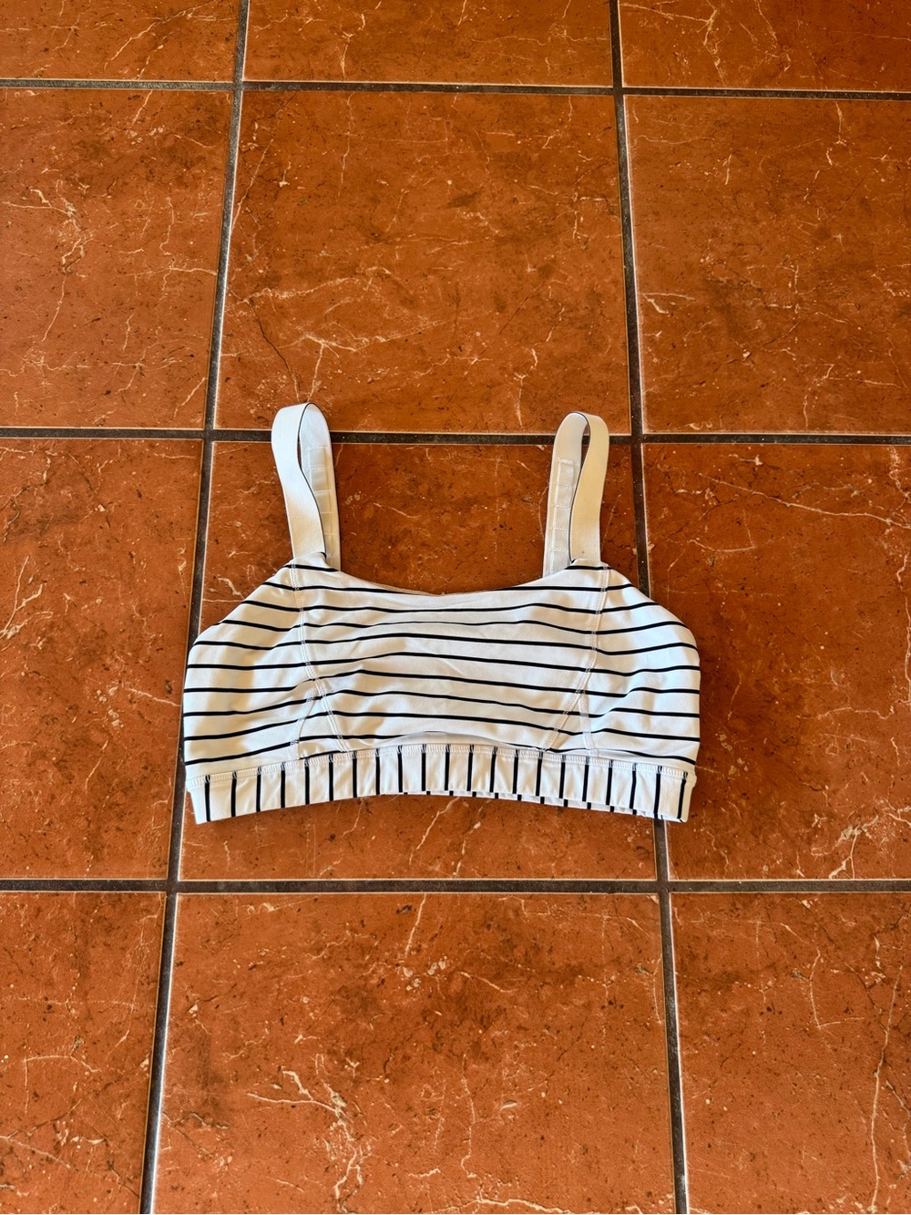 Lululemon White Black Striped Athletic Tank Top / Sports Bra Size 10